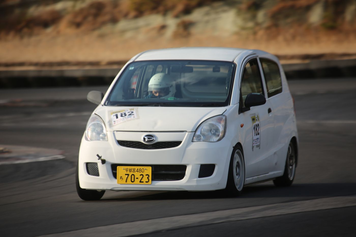 3位の182号車